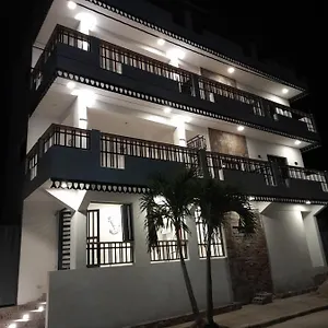  Hotel Marina